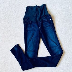 AG EUC Maternity Jeans size 28R